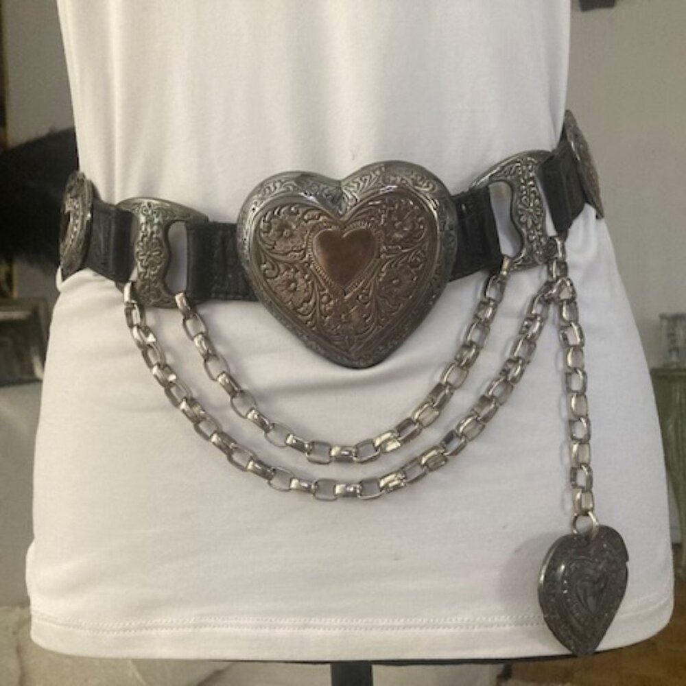 RARE Vintage Streets Ahead heart belt.